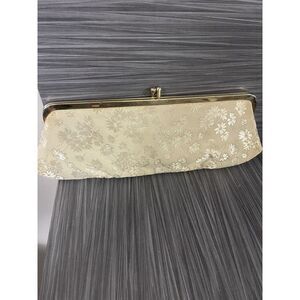 VTG St. Thomas Cream Colored Clutch Evening Purse-Floral Pattern